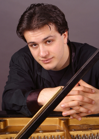 Gleb Ivanov, Pianist