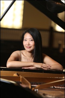 Louise Chan, Pianist
